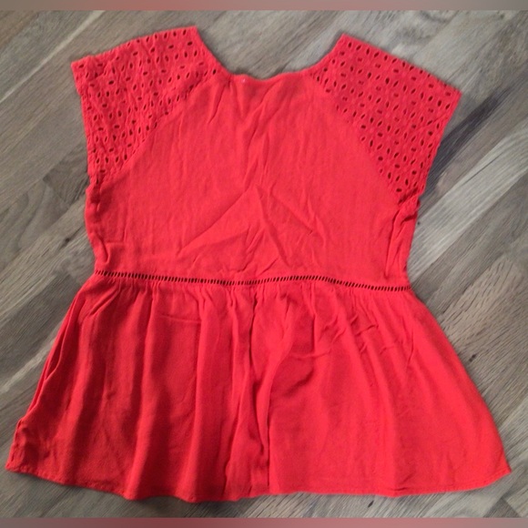 See and Be Seen Orange/Red Lace top size small - Picture 7 of 7